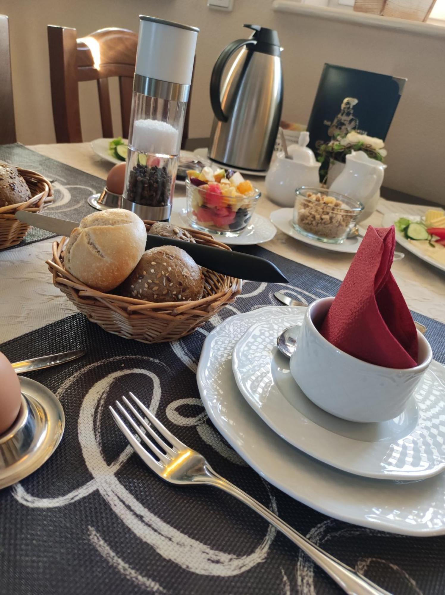 Cafe Im Hof- Bed & Breakfast Streufdorf المظهر الخارجي الصورة