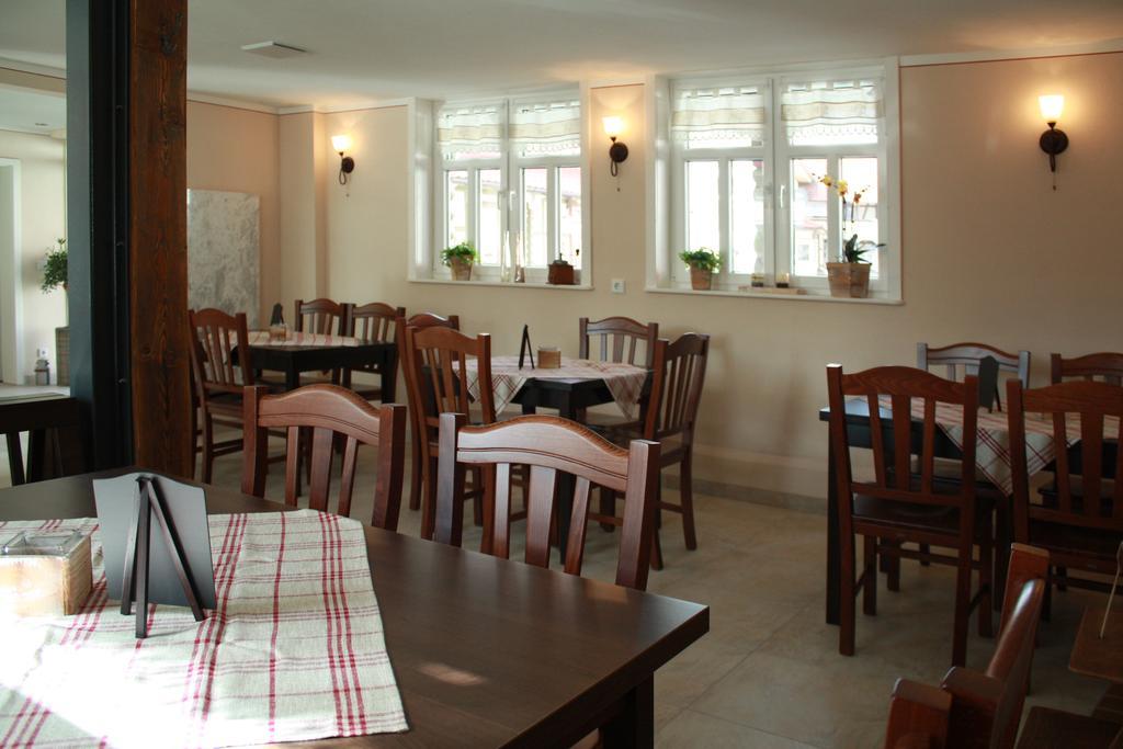 Cafe Im Hof- Bed & Breakfast Streufdorf المظهر الخارجي الصورة